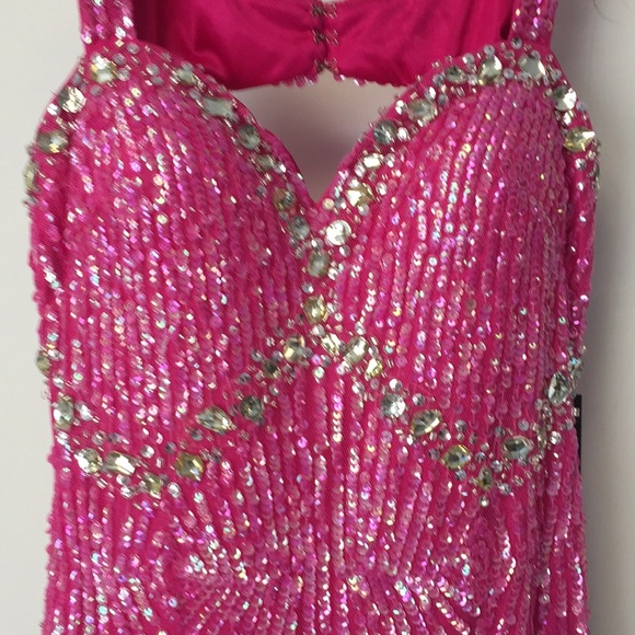 Vienna Sequin Gown - Picture 3 of 4